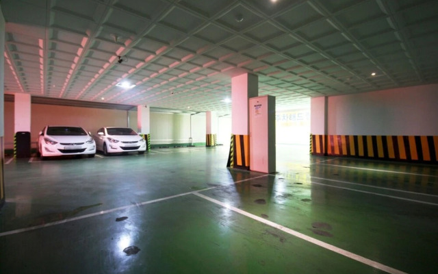 Jeonju Sinsigaji Hotel Moa