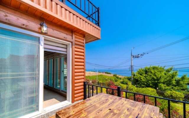 Namhae Macaron Pension