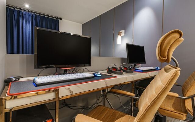 Brown-Dot Hotel Geomdan