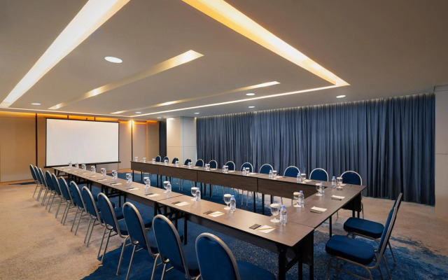 Anara Airport Hotel