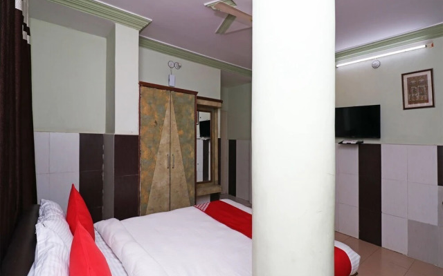 Hotel Golden Bangla by OYO Rooms