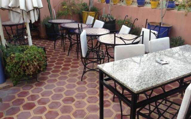 Faouzi Hôtel