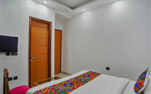 FabHotel F9 Noida Sector 56
