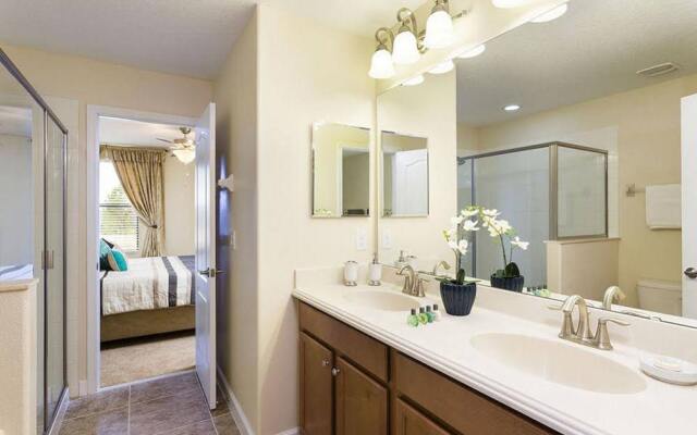 Starmark Luxury Collection Homes At Championsgate