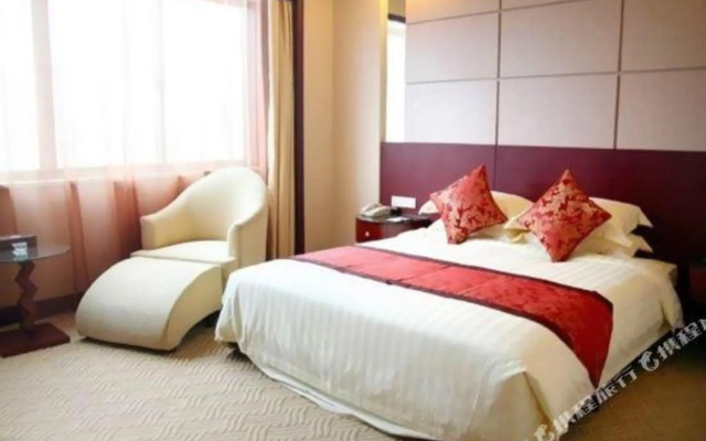 Shore River Holiday Hotel