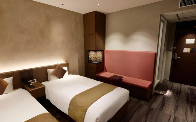 Ginza International Hotel