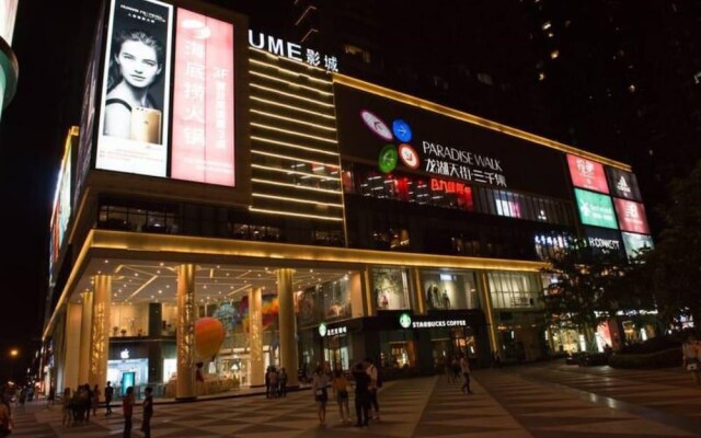 Chengdu Longhu Beach Hotel