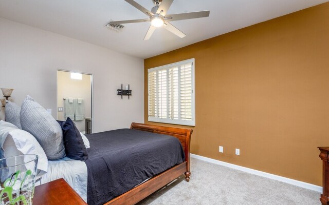 Casa Monument 3 Bedroom Home by RedAwning