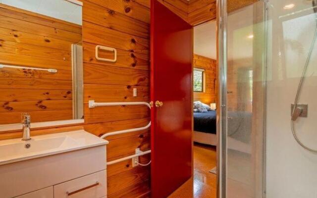 Hosts on the Coast Tui's Feast