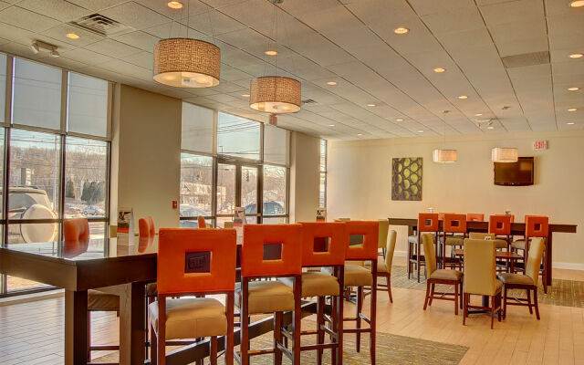 Holiday Inn DANBURY-BETHEL @ I-84