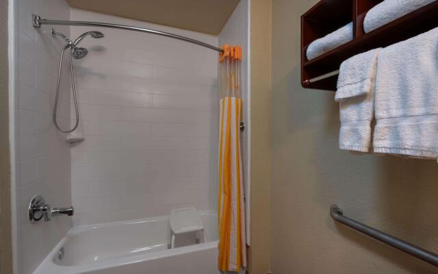 La Quinta Inn & Suites by Wyndham Castle Rock