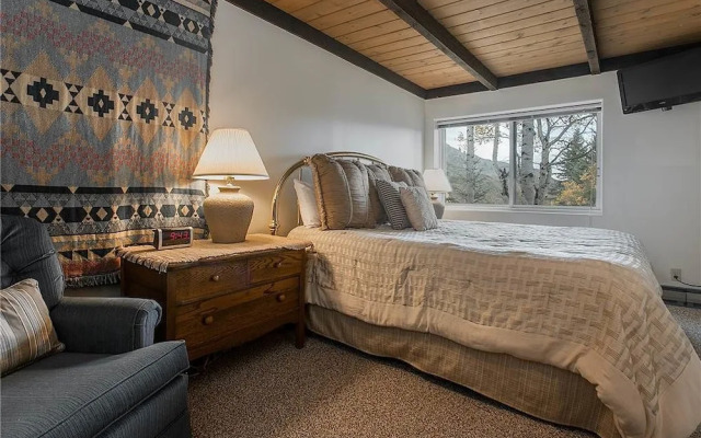 Willows B3 - 2 Bedrooms Condo