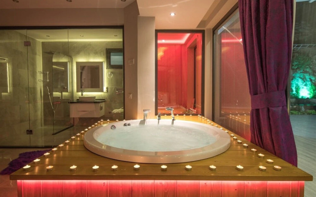 Villa Amore by Akdenizvillam