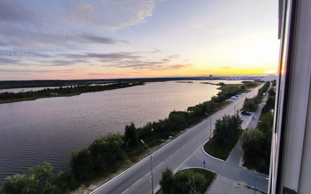 Nadym House (Надым Хаус)  на улице Рыжкова