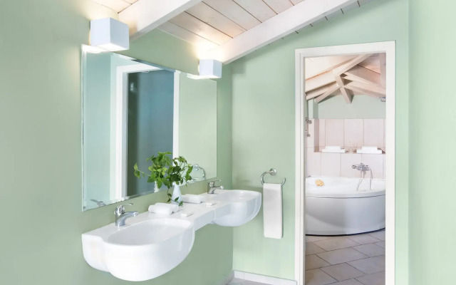 Grecotel Plaza Beach House