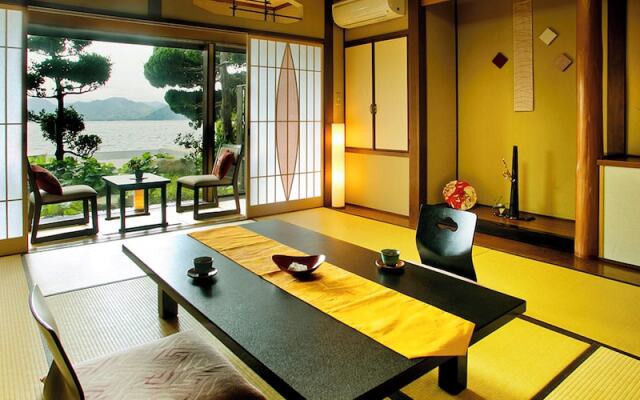 Yukei no Yado Umi no Yurikago Hagikomachi