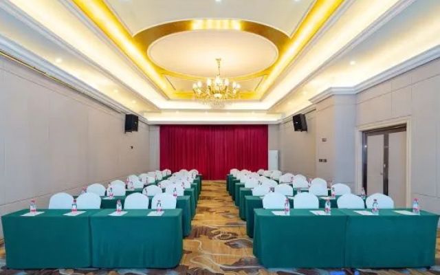 Vienna International Hotel Zhanjiang North Railway Station Dingsheng Plaza – Business – Zhanjiang