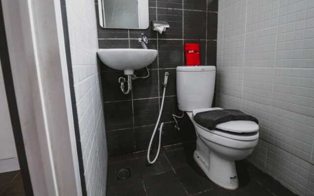 RedDoorz near Lokasari Square Jakarta