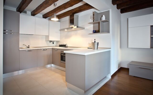 Good Wine Apartments