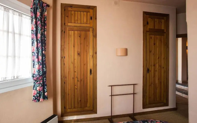 Bugaboo Cove by Keywii, 7 Pax, Sierra Nevada