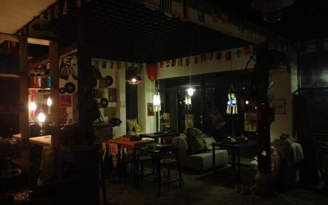 Lijiang Shuhe Caravan