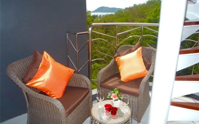 Emerald Patong 2 bedrooms Apartment Mountain View