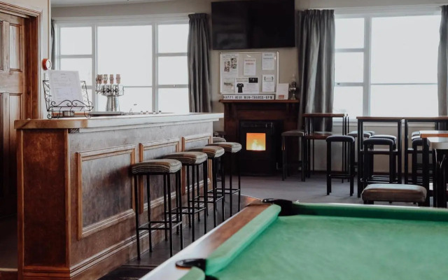 Hokitika Pioneer Hotel