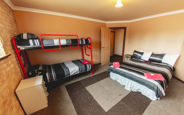 Esperance Foreshore Apartments