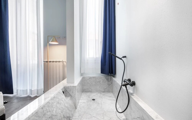 Cavour Deluxe by Mmega