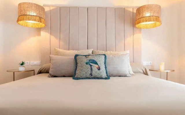 Wonderful 5-bedroom Apart in Granada. Recogidas II