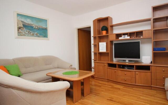 Sersic - Two Bedroom