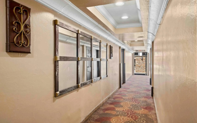 Lemon Tree Hotel & Suites Anaheim