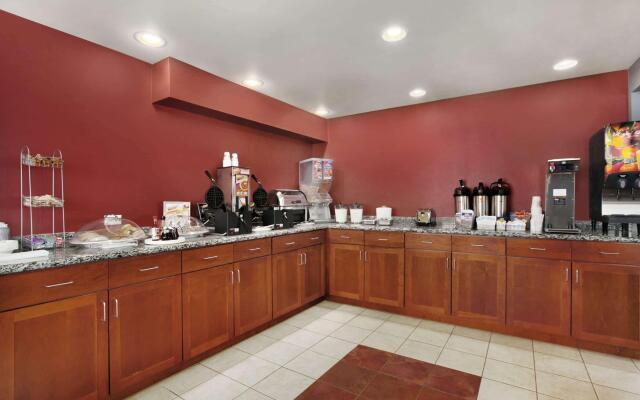 South Tacoma Suites