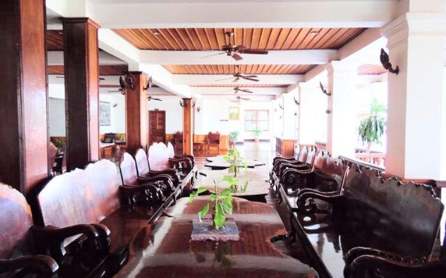 Manoluck Hotel