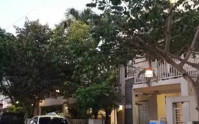 Homestay K 10 Syariah Malang