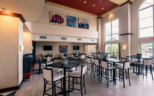 SEVEN Sebring Raceway Hotel