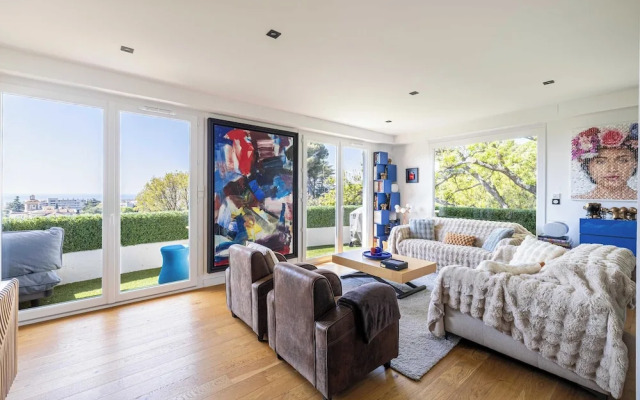 Modern Flat With sea View - AC- 2br- 4P - Cannes