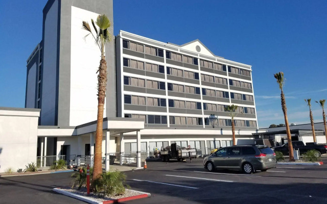 Radisson Hotel Oakland Airport