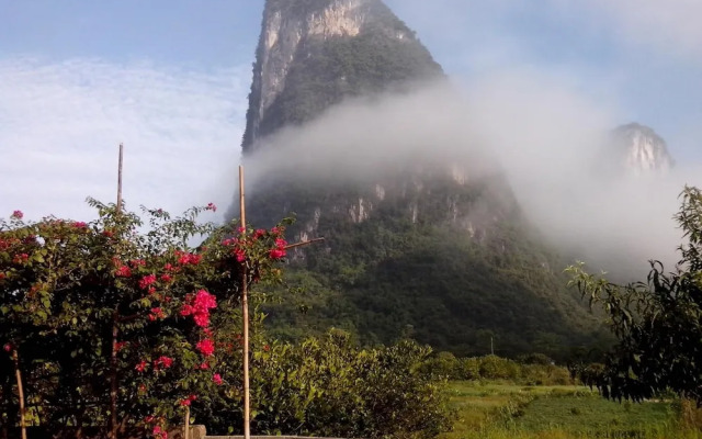 Yangshuo Pure Joy Resort