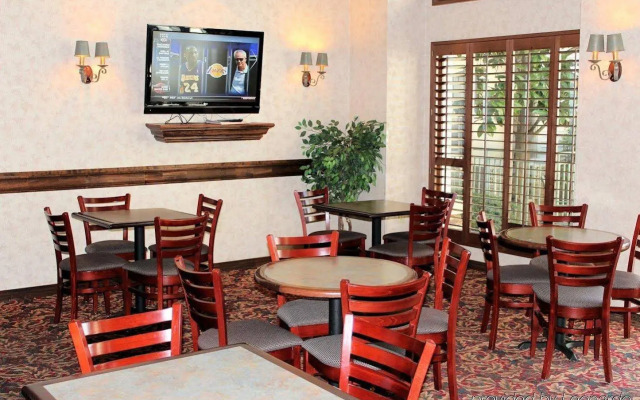 Hampton Inn & Suites Springdale