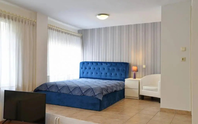 A Modern Bright Studio In The Center Of Kastoria