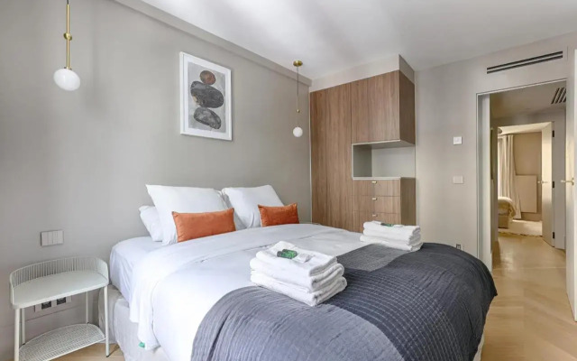 Magnificent Luxury Flat 2BR/6P - Champs-Elysées