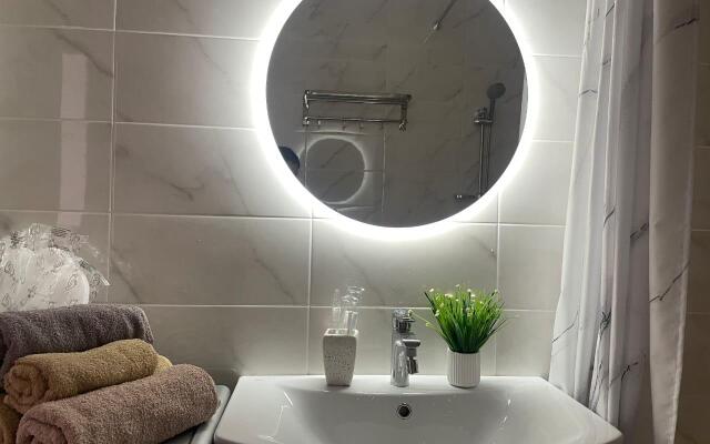 Апартаменты на улице Красных Партизан 1/4 к16