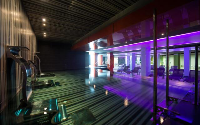 Hotel HD Beach Resort & SPA