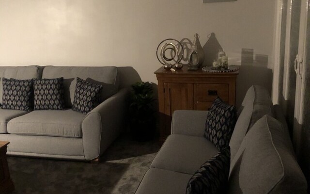 Holiday Rental Luxury House In Manchester