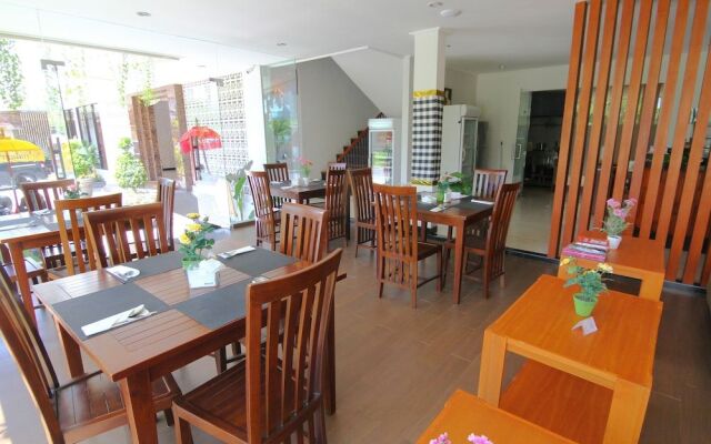 Airy Seminyak Dewi Saraswati Tiga 53 Kuta Bali