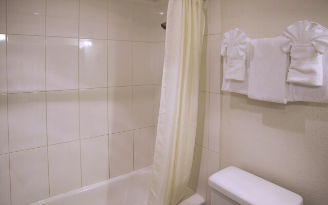 Aladdin Inn & Suites