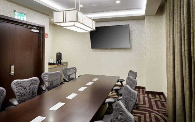 Hilton Garden Inn Roslyn