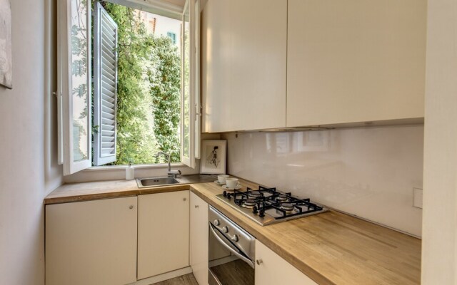 Aweshome - Spagna White Fair Loft