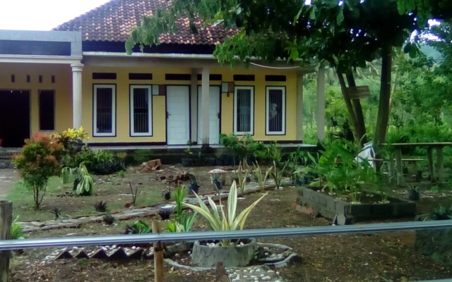 E-dotel Anjani Homestay